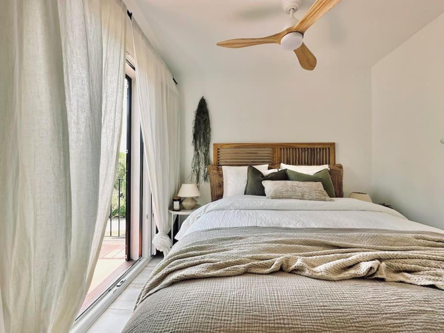 The Golden Oak In Calella Centre - 100M From Beach Palafrugell Bagian luar foto